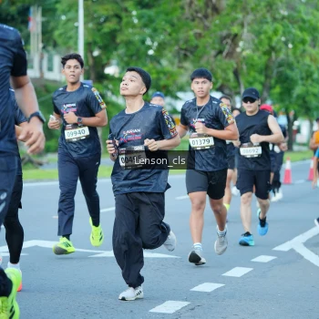 Runner Photo 1605449