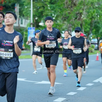 Runner Photo 1605452