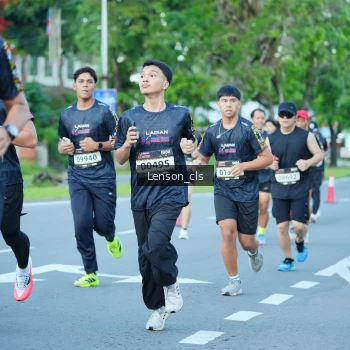 Runner Photo 1605453