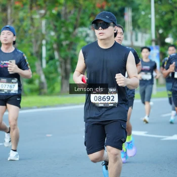 Runner Photo 1605466