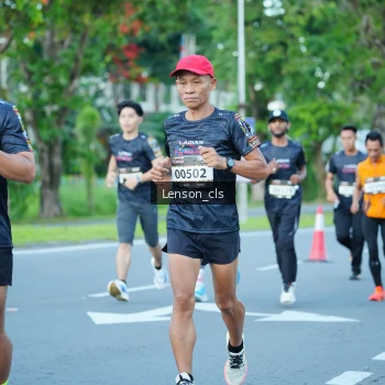 Runner Photo 1605470