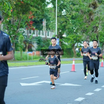 Runner Photo 1605489