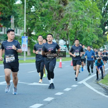 Runner Photo 1605492