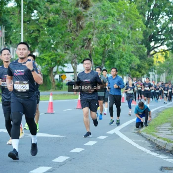 Runner Photo 1605504
