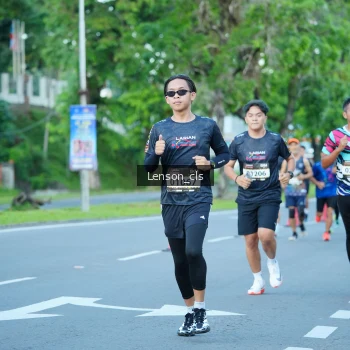 Runner Photo 1605517