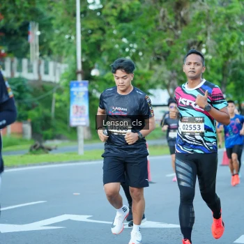 Runner Photo 1605524