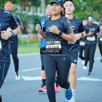 Runner Photo 1605550