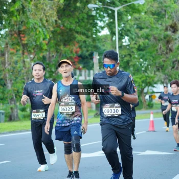 Runner Photo 1605560