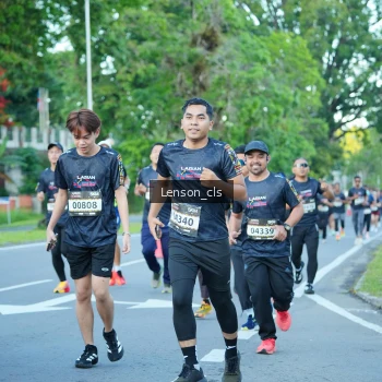 Runner Photo 1605571