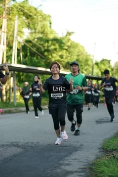 Runner Photo 1605580