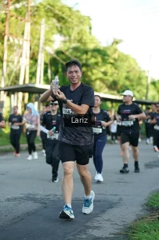 Runner Photo 1605601
