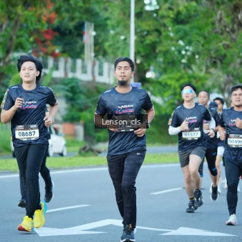 Runner Photo 1605625
