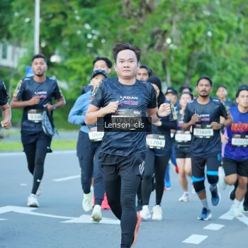 Runner Photo 1605635