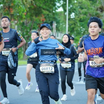 Runner Photo 1605657