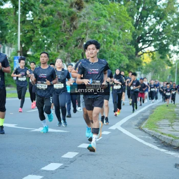 Runner Photo 1605682