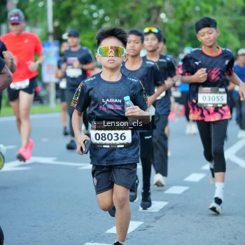 Runner Photo 1605729
