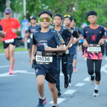 Runner Photo 1605731