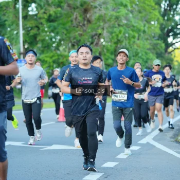 Runner Photo 1605735