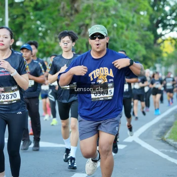 Runner Photo 1605747