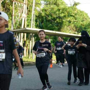 Runner Photo 1605759