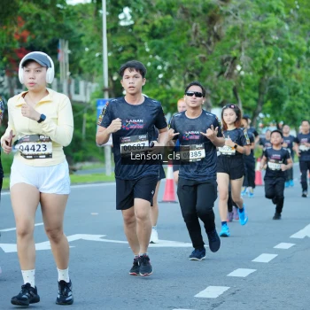 Runner Photo 1605763