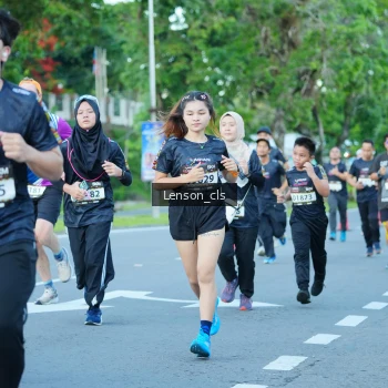 Runner Photo 1605774