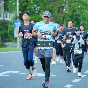 Runner Photo 1605797