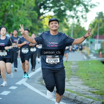 Runner Photo 1605812