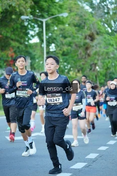 Runner Photo 1605900