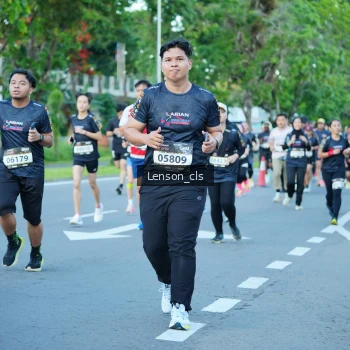 Runner Photo 1605924