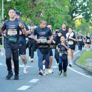 Runner Photo 1605947