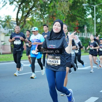 Runner Photo 1606005
