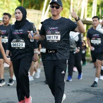 Runner Photo 1606067