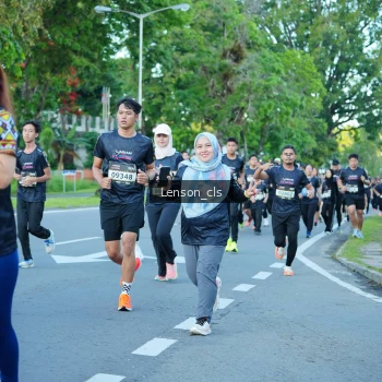 Runner Photo 1606120