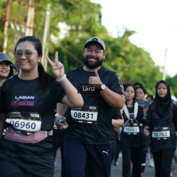 Runner Photo 1606121
