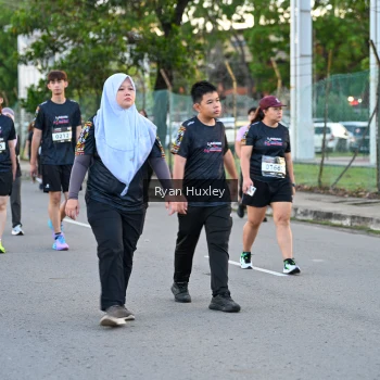 Runner Photo 1606146