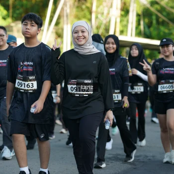 Runner Photo 1606173