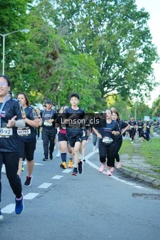 Runner Photo 1606195