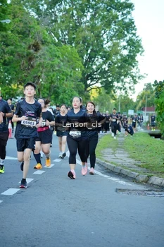 Runner Photo 1606210