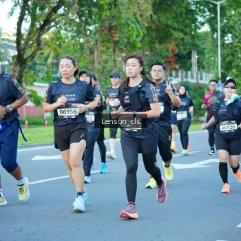 Runner Photo 1606256