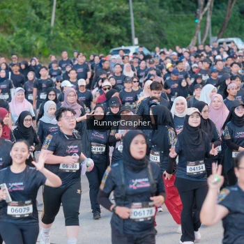 Runner Photo 1606325