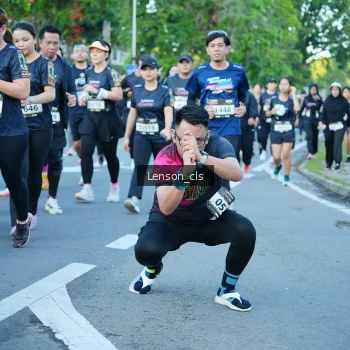 Runner Photo 1606370