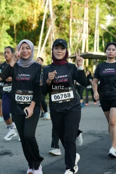 Runner Photo 1606444