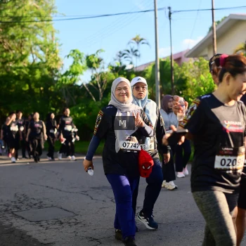 Runner Photo 1606567