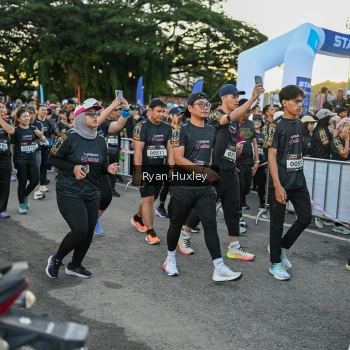 Runner Photo 1606580