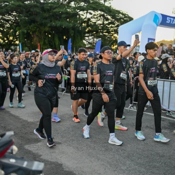Runner Photo 1606595