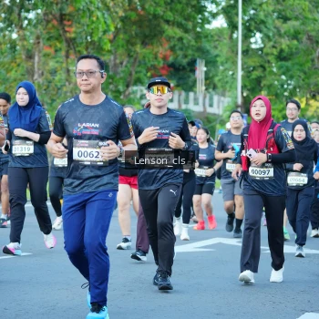 Runner Photo 1606689
