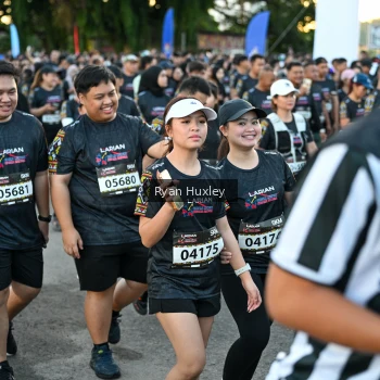 Runner Photo 1606706