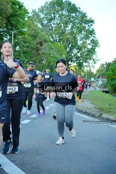 Runner Photo 1606845