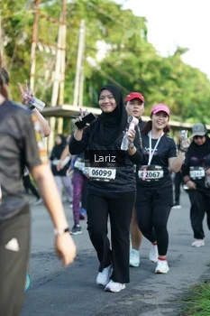 Runner Photo 1606875